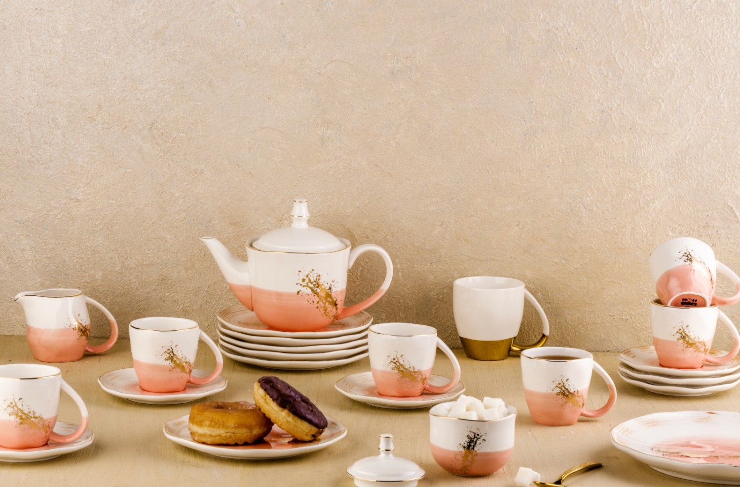 Nayrouz Tea and cake set 25 pieces Pink