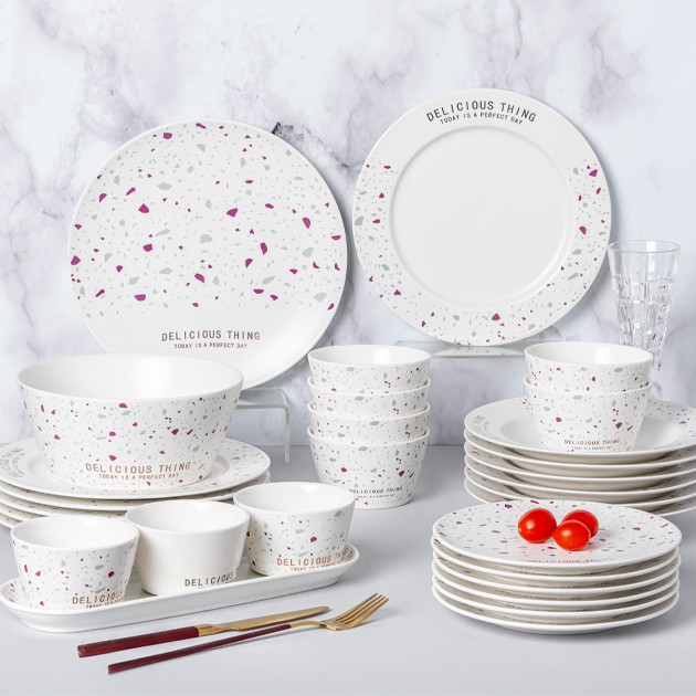 Daily dinner set purple dots 30 pieces